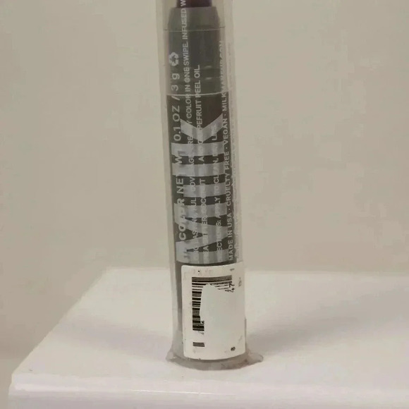 NWT Milk Makeup - Picture 1 of 2